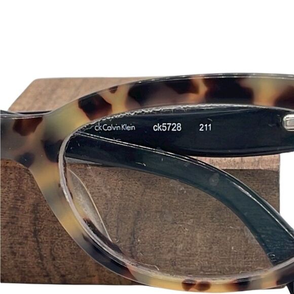 Calvin Klein Model KC5728 211 Tortoise Print with Black Arms Chunky CK - Picture 6 of 14